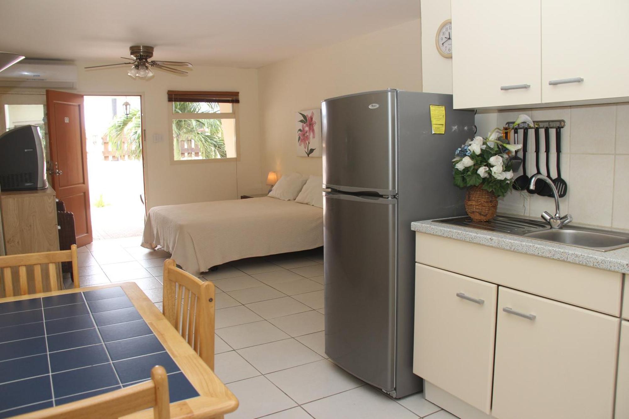 Camacuri Apartments Oranjestad Rom bilde